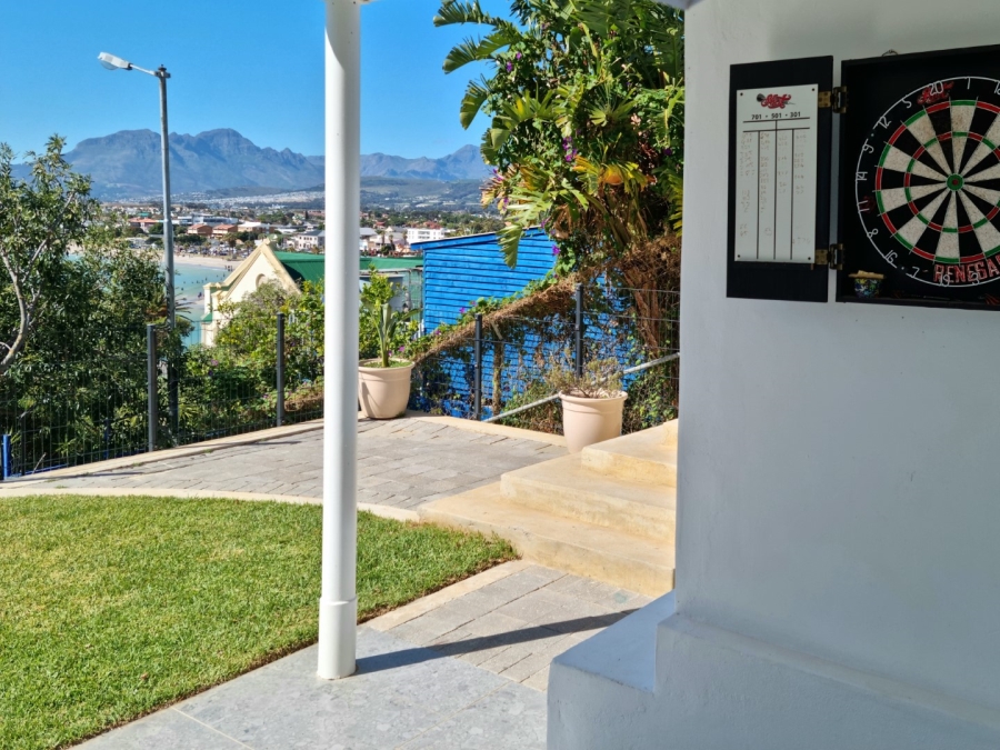 3 Bedroom Property for Sale in Gordons Bay Village Western Cape